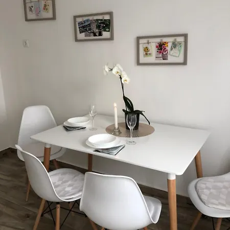 Apartman Elizabeth 2 *